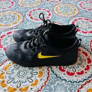 Black Cyber Nike SB Nyjah Free 2 Men’s Size 11 but fit like a size 10.5